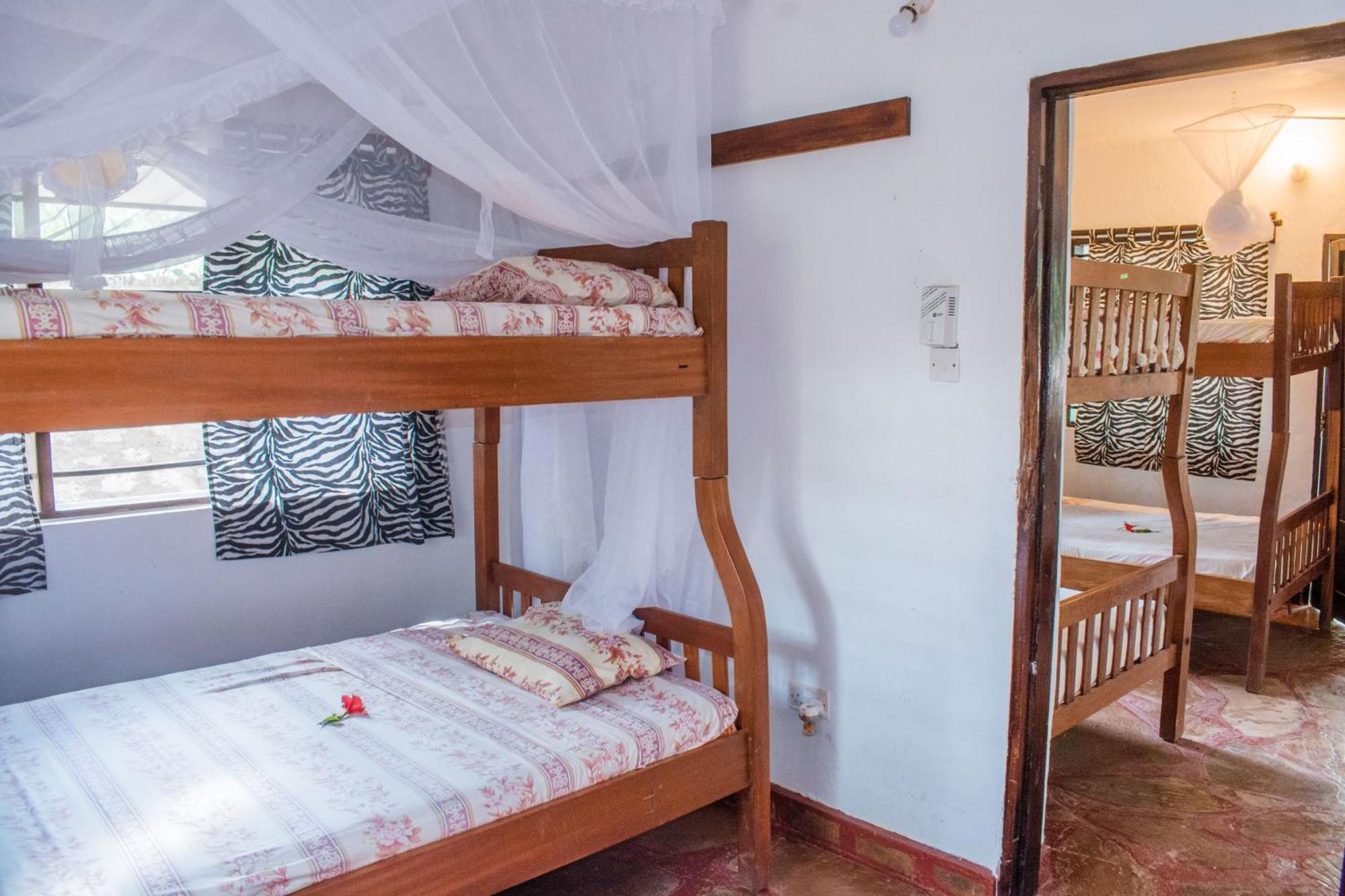 Kijani Cottages In Diani Диани-Бич Экстерьер фото